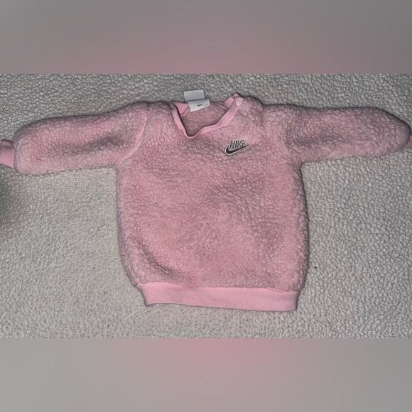 Nike Pink Sherpa Pullover and Gray Leggings Set - Picture 2 of 3